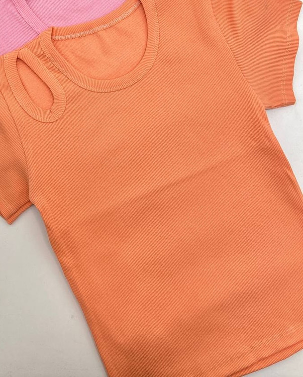 کراپ تیشرت سرشانه اشکی یقه گرد آستین کوتاه کبریتی نخ پنبه فری سایز از 36 الی44 قد 45