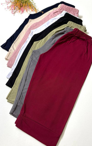 شلوارک ساده نخ پنبه سوپر. فری سایز از 38 الی 46 قد 75